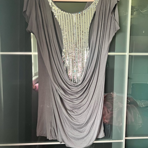 Suzy Sheir tunic length cap sleeve with sequins racer back - Picture 2 of 3